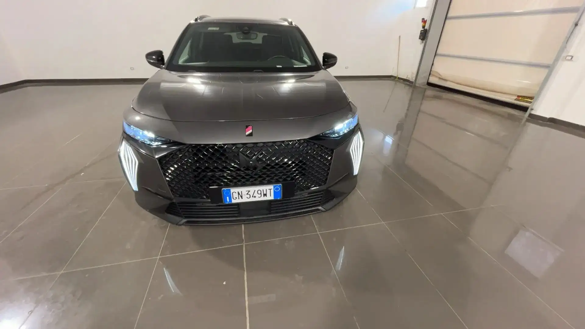 DS Automobiles DS 7 DS7 1.5 bluehdi Performance Line 130cv a Grigio - 2