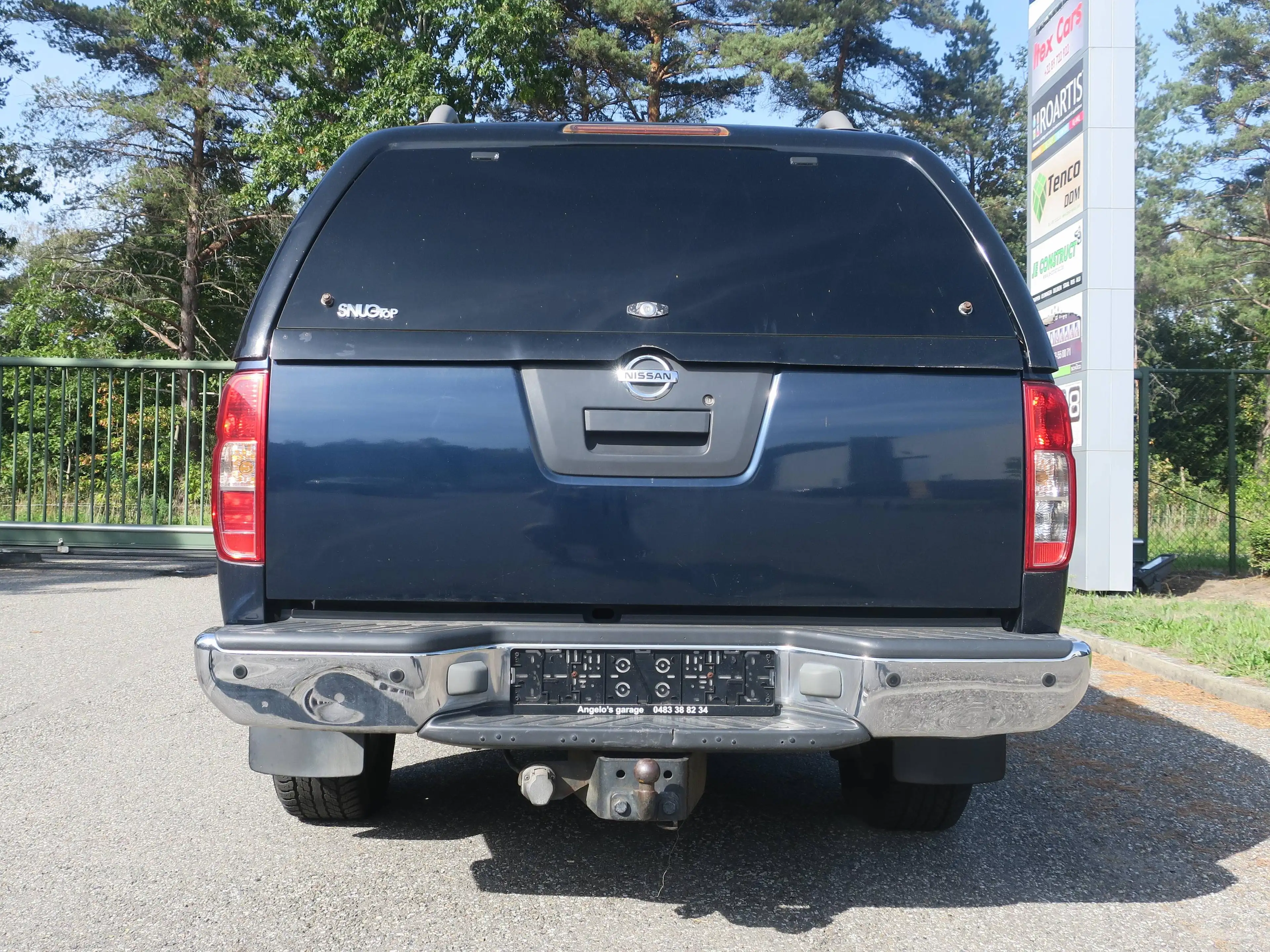 Nissan Navara 2.5 dCi 4x4 Executive IT Alpha Top G — photo 3