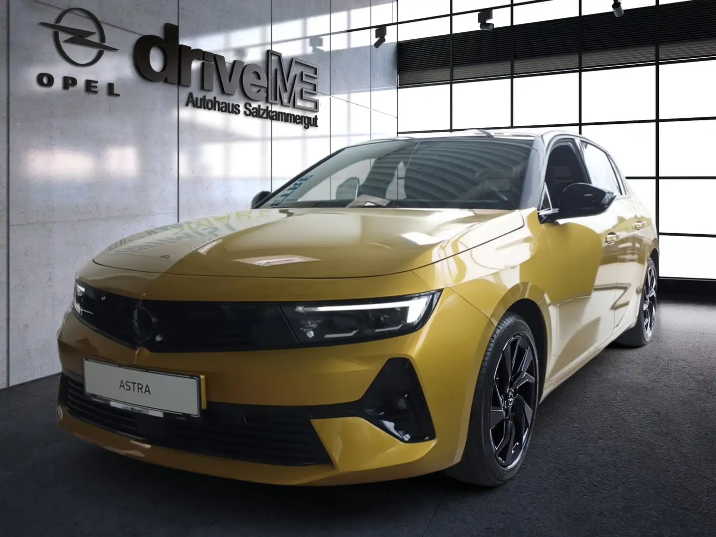 Opel Astra 1,2 Turbo GS Gelb - 1