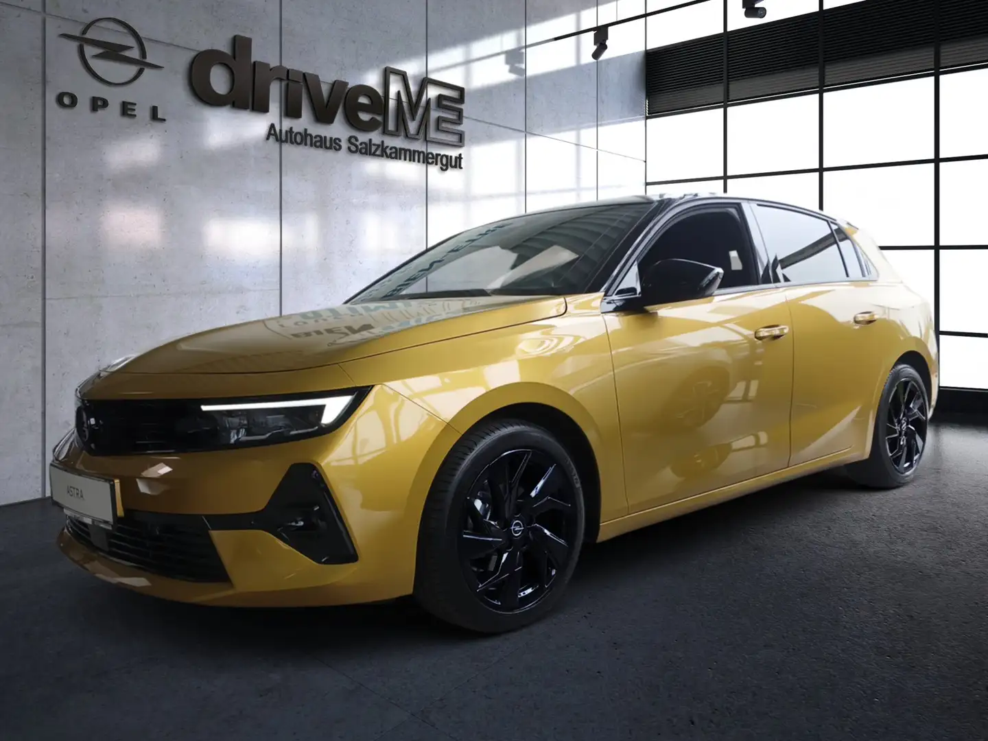 Opel Astra 1,2 Turbo GS Gelb - 2