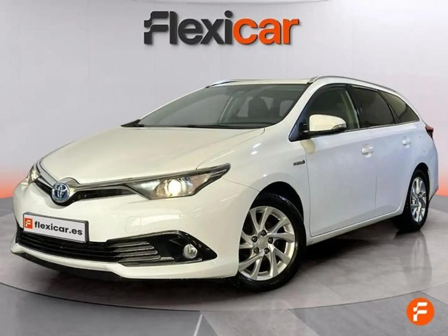 Toyota Auris 1.8+140H+Active+%28Bus.+P.%29+Touring+Sports Blanco - 2