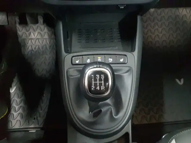 Hyundai I10 view 14
