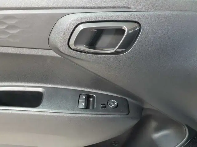 Hyundai I10 view 4
