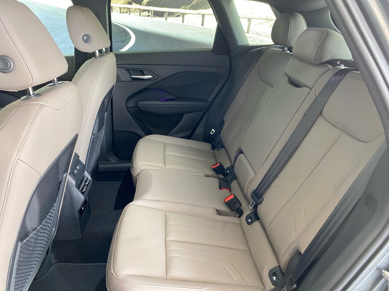Audi Q3 SUV e-hybrid 200 kW S line AHK+RFK+ACC+MATRIX+P... — photo 6