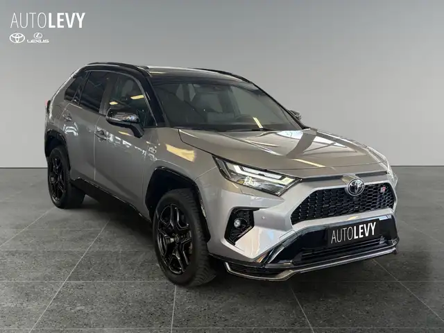 Toyota RAV4 view 8