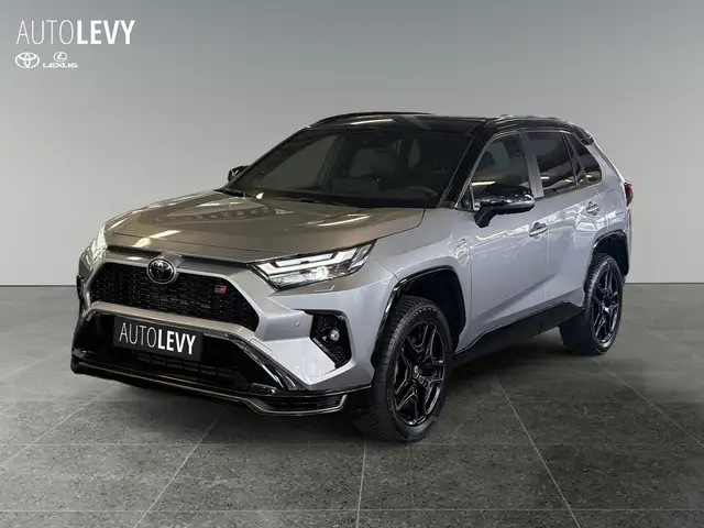 Toyota RAV4 view 2