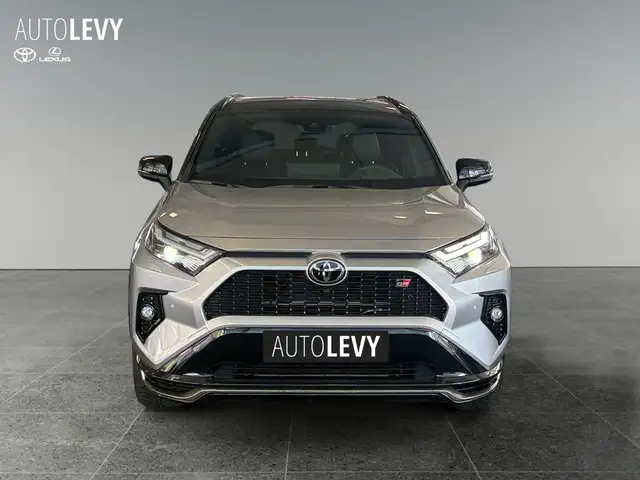 Toyota RAV4 view 9