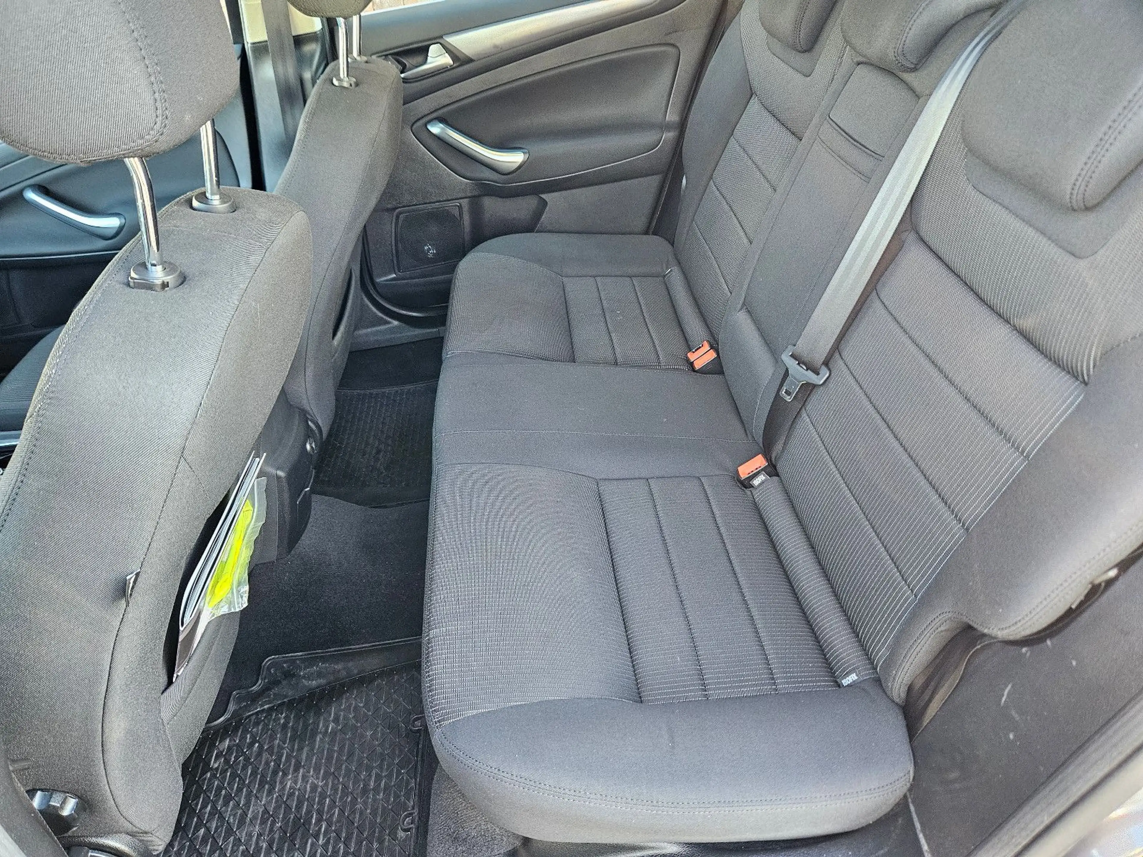 Ford Mondeo Turnier Titanium 1 Hand — photo 14