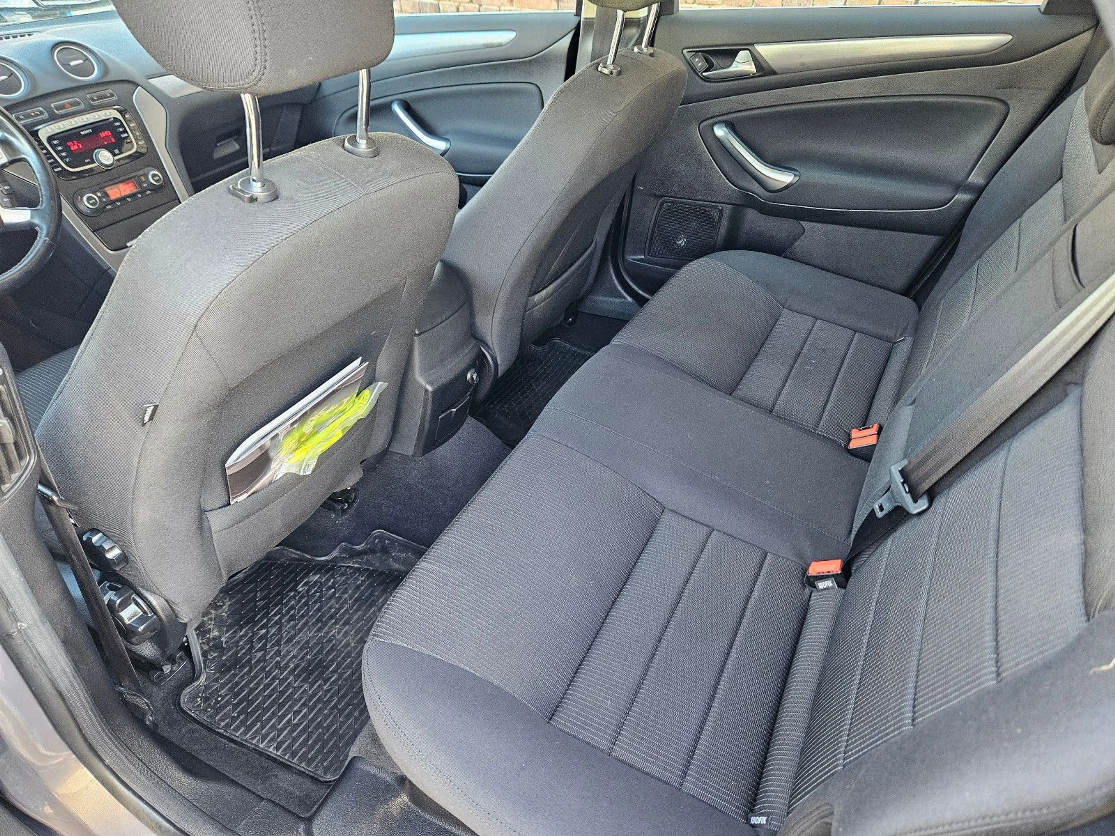 Ford Mondeo Turnier Titanium 1 Hand — photo 13
