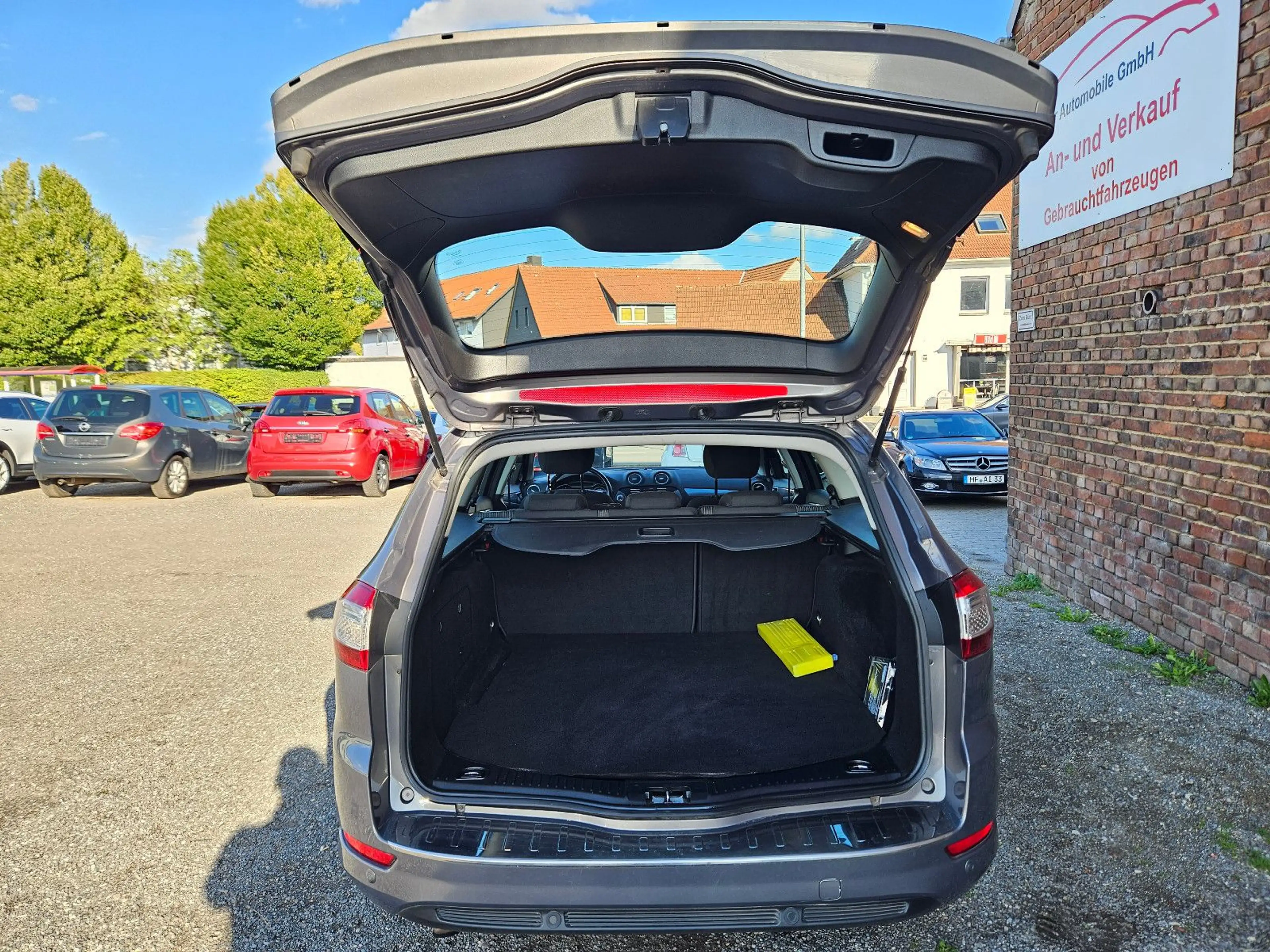 Ford Mondeo Turnier Titanium 1 Hand — photo 15