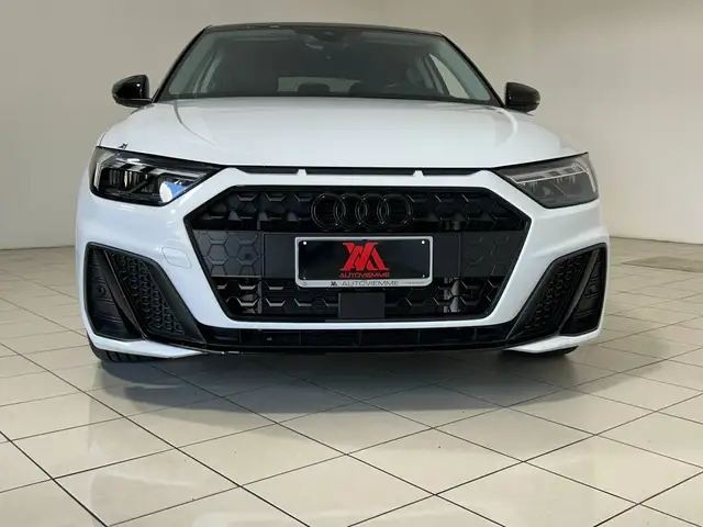 Audi A1 view 3