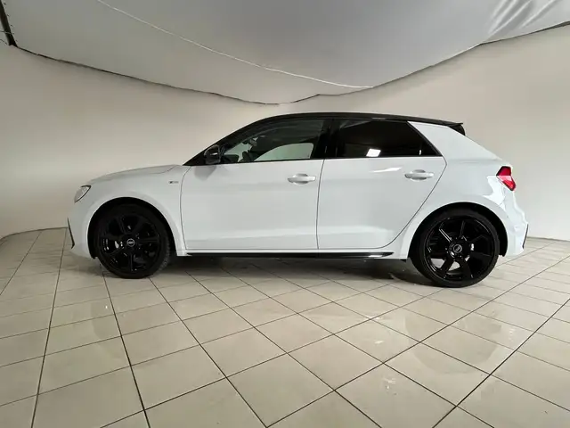 Audi A1 view 4