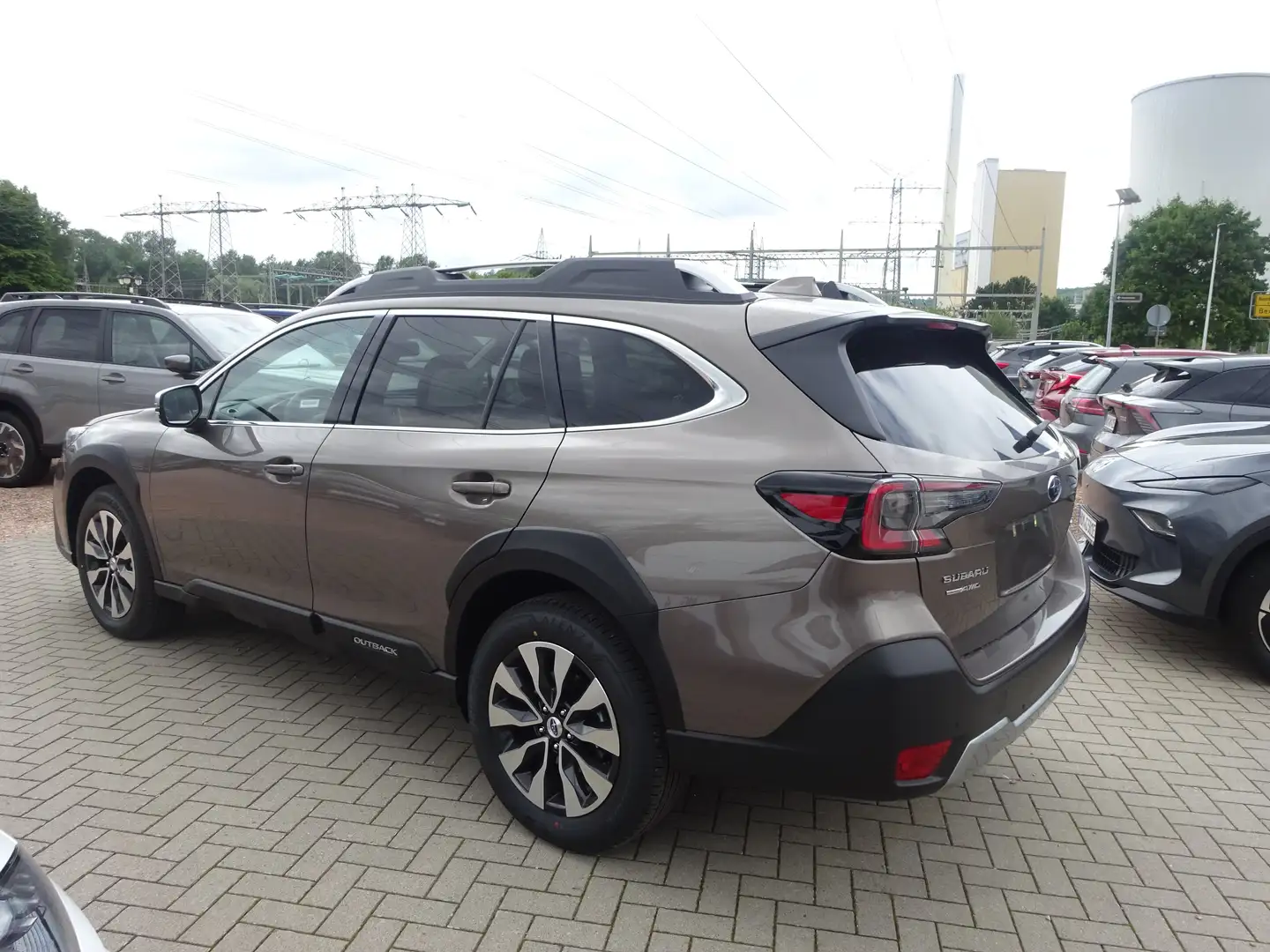 Subaru OUTBACK 2.5i Platinum 2025 Modell Brąz - 2