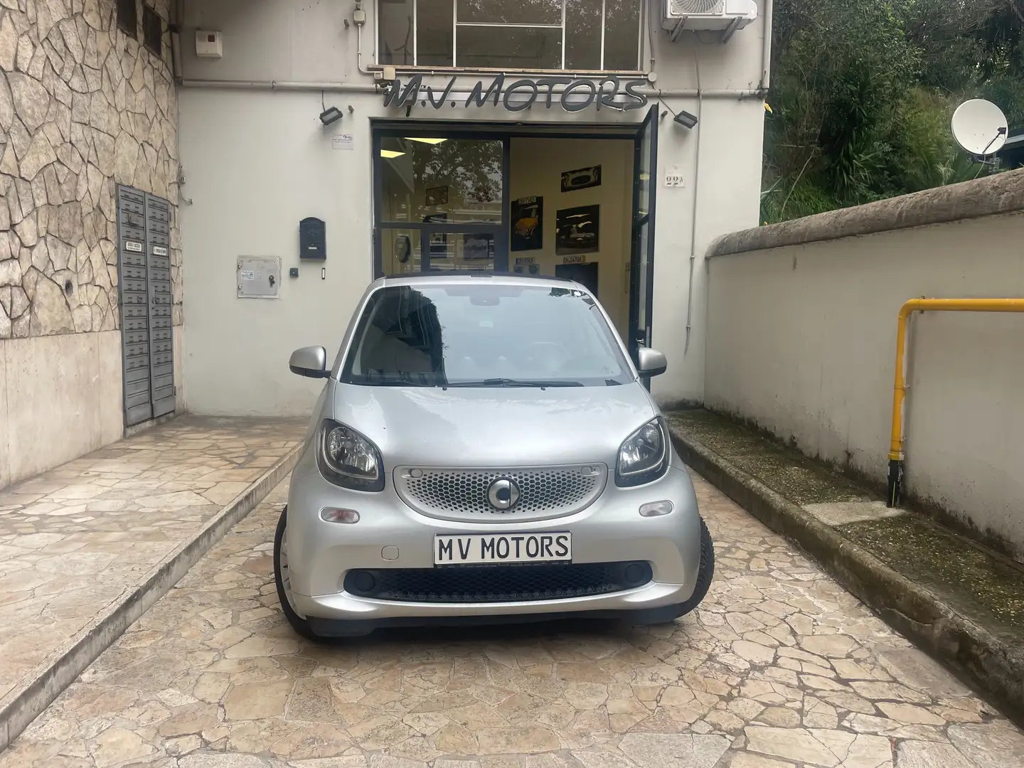 smart forTwo Cabrio 1.0 Passion 71cv twinamic Argento - 2