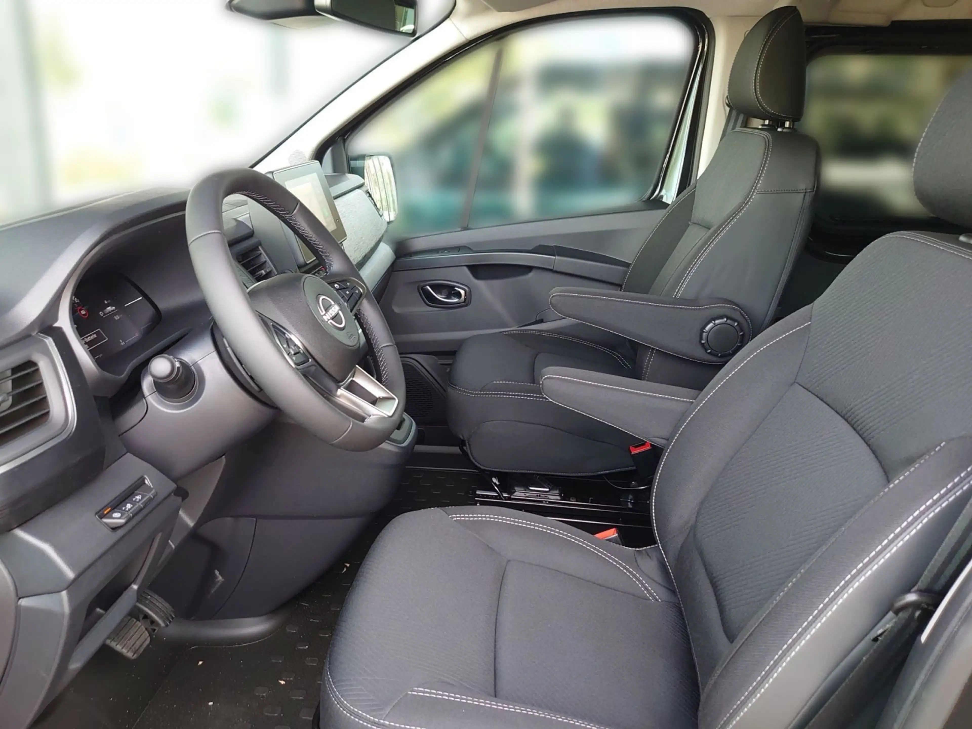 Nissan Primastar Kombi L1H1 Tekna Automatik — photo 8