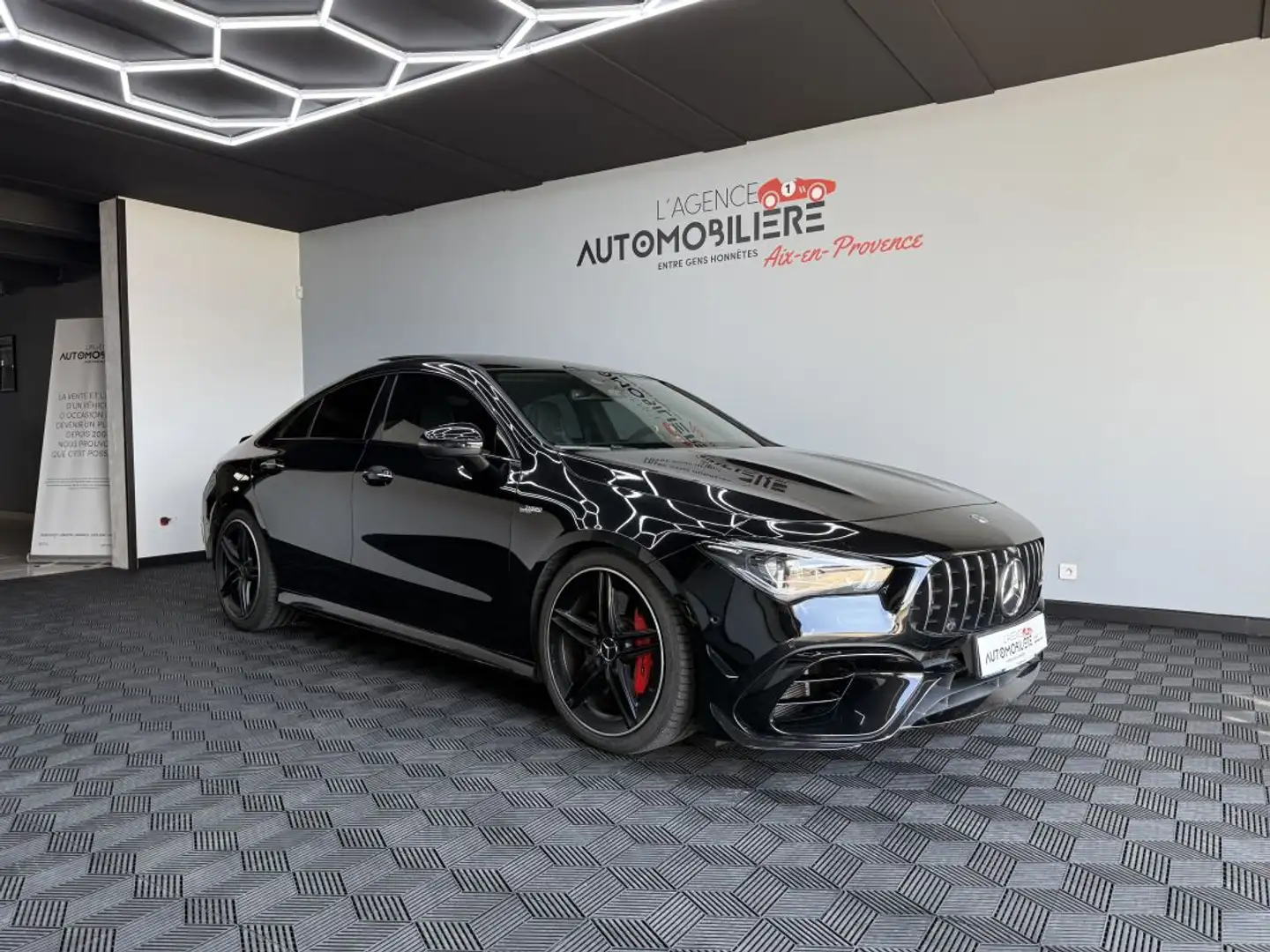 Mercedes-Benz CLA 45 AMG Classe 45 S AMG 4-Matic%2B 421 CV PACK AERO Schwarz - 1