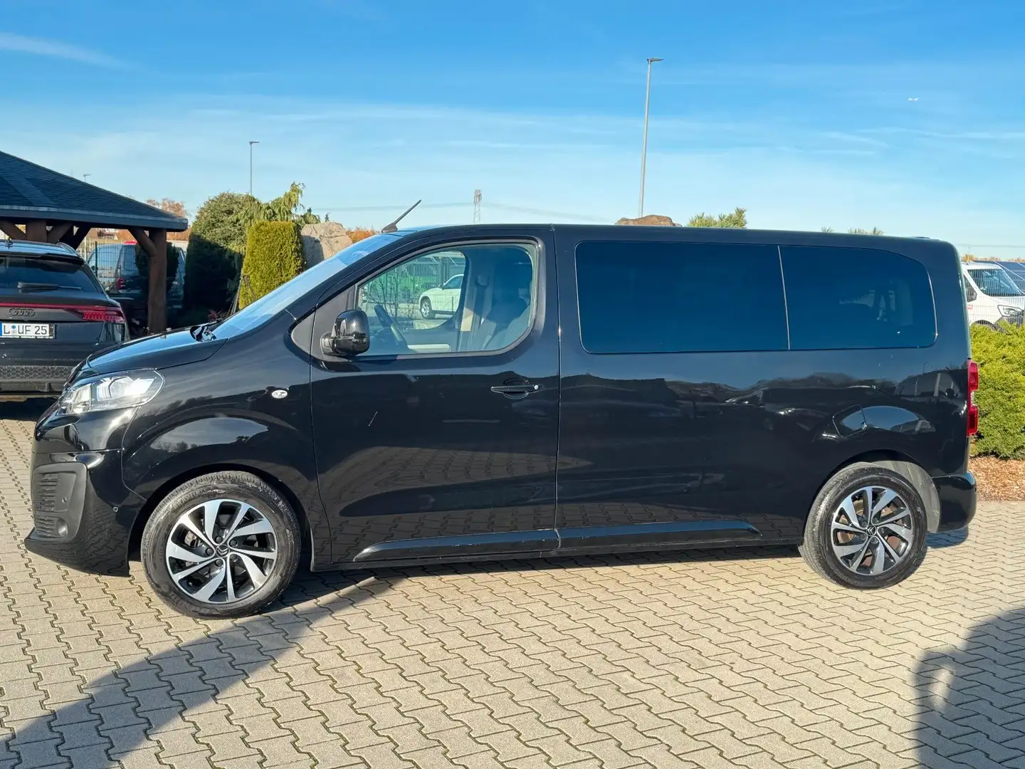 Citroen Jumpy SpaceTourer Business M L2H1 NAVI KAMERA 8-SITZER Schwarz - 2