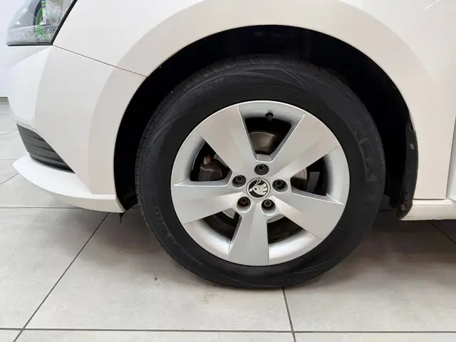 Skoda Fabia view 15