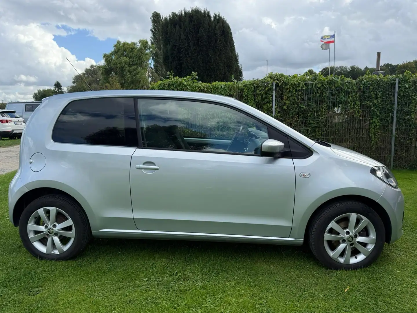 Skoda Citigo Citigo 1.0 MPI Active Grau - 2