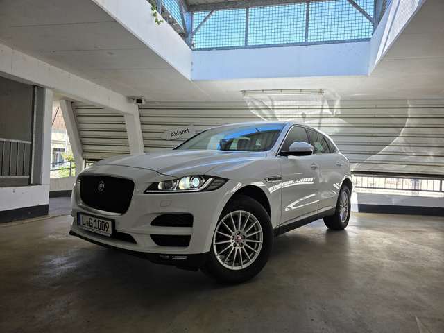 Imagine Jaguar F-Pace 25t AWD Prestige
