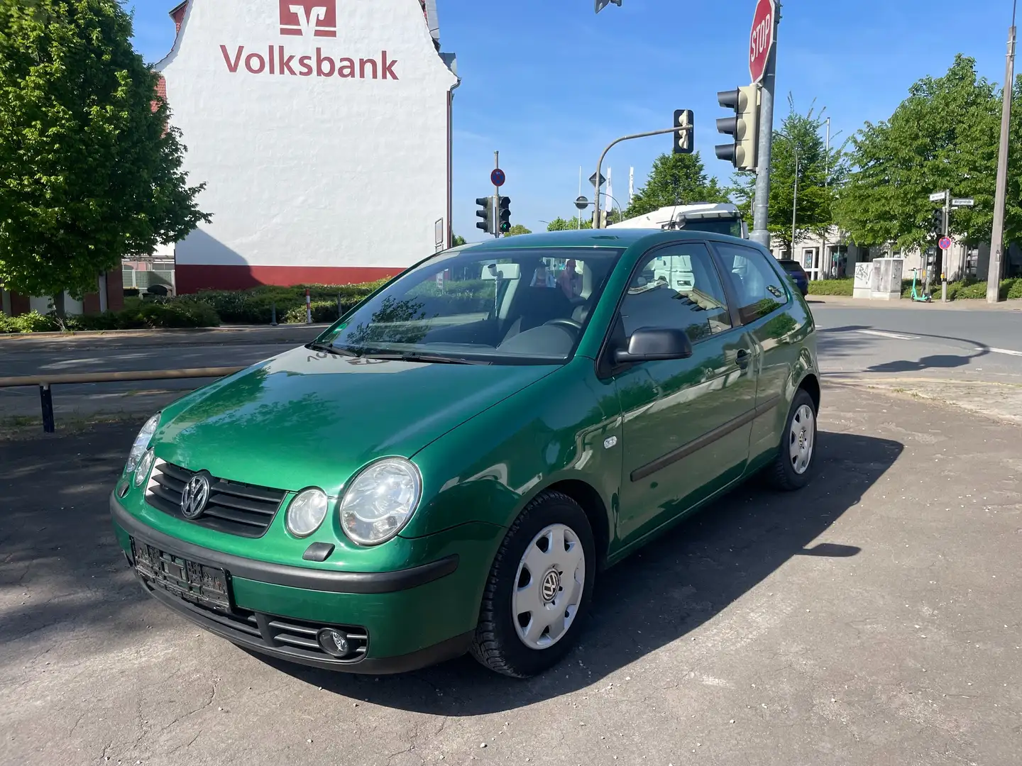 Volkswagen Polo TÜV/AU 11/2025**SHZ*KLIMA*RESERVERAD*88.000TKM* Verde - 1