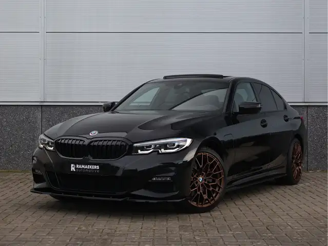 BMW 3-serie M-Sport 19inch / SOH91% / Glazen dak / HiF