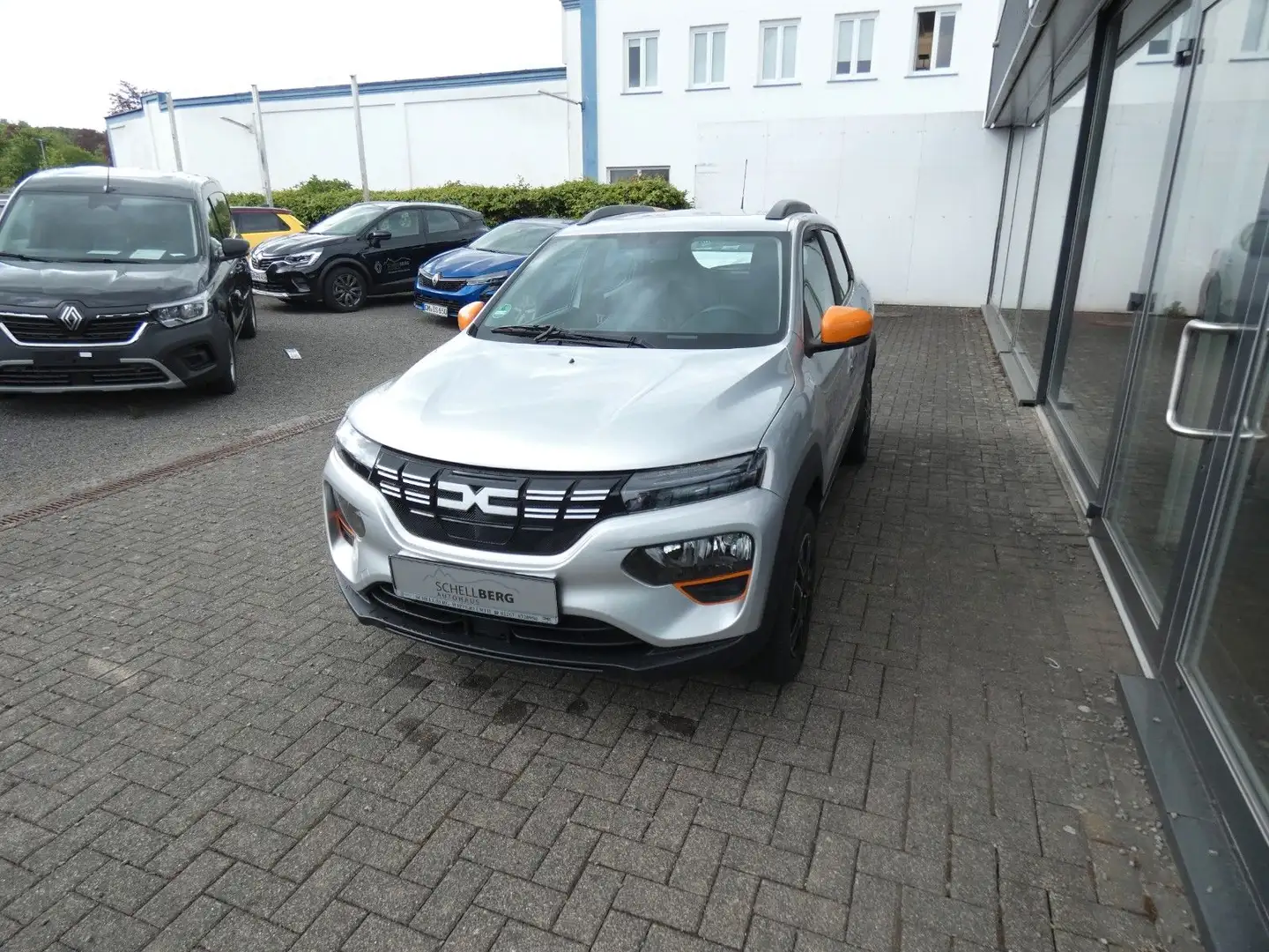 Dacia Spring Electric Essential Grijs - 2