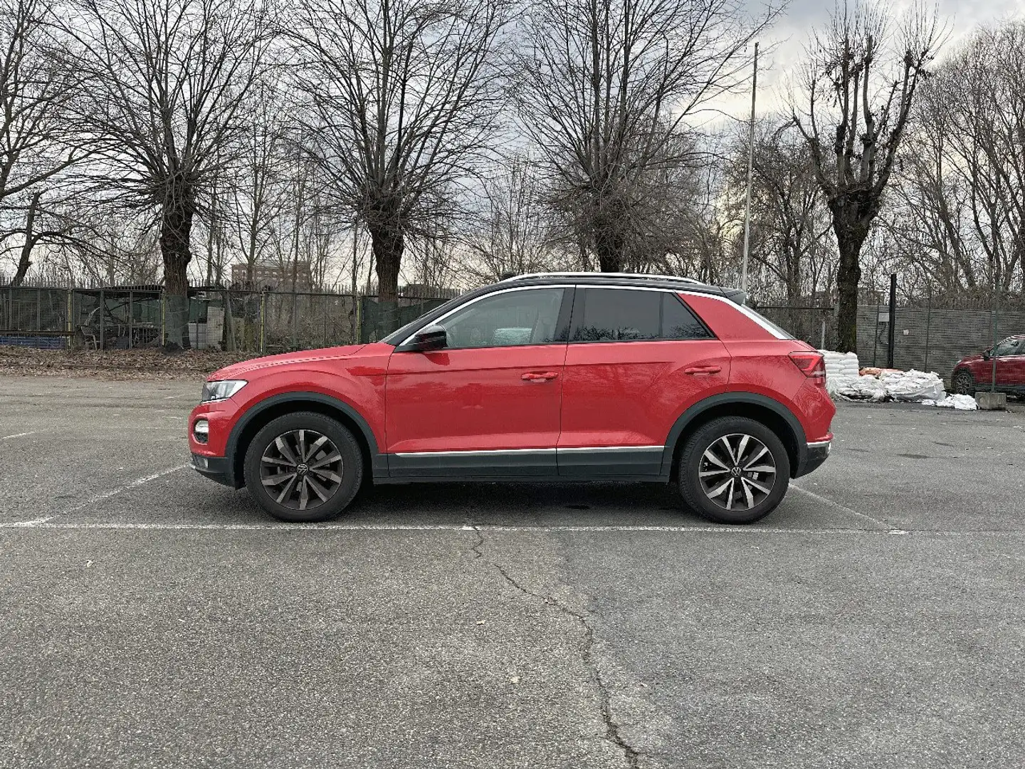 Volkswagen T-Roc 1.0 TSI Style Rosso - 2