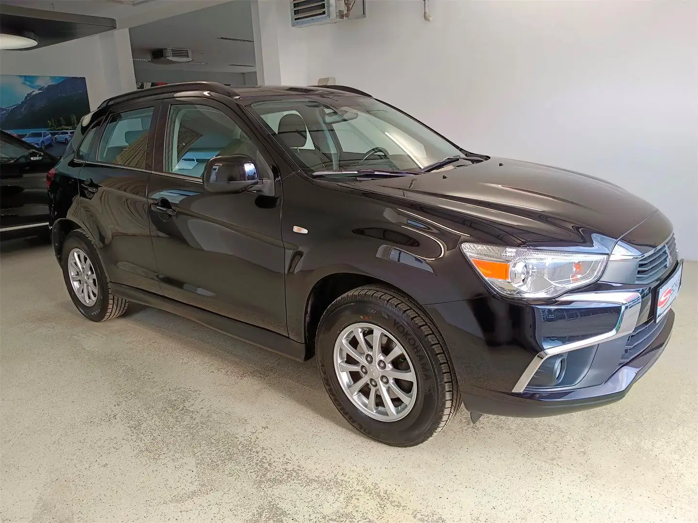 Mitsubishi ASX 1.6 DI-D LP  Austria Edition Schwarz - 1