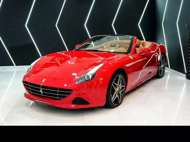 Ferrari California T 3.9 T DCT 560 CV