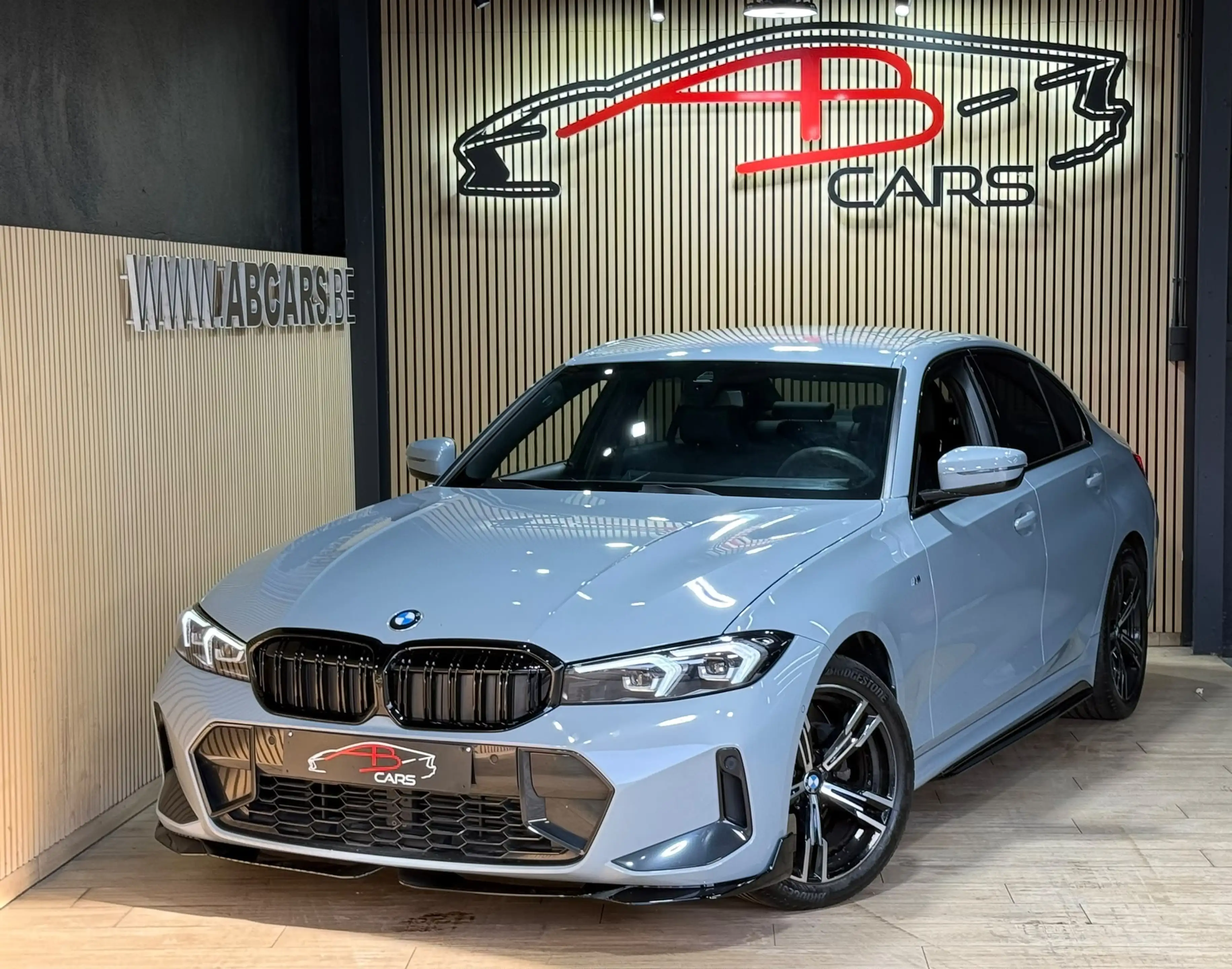 BMW 318 dA MHEV * PACK M * GARANTIE 12 MOIS * 1ER PROP * — photo 3