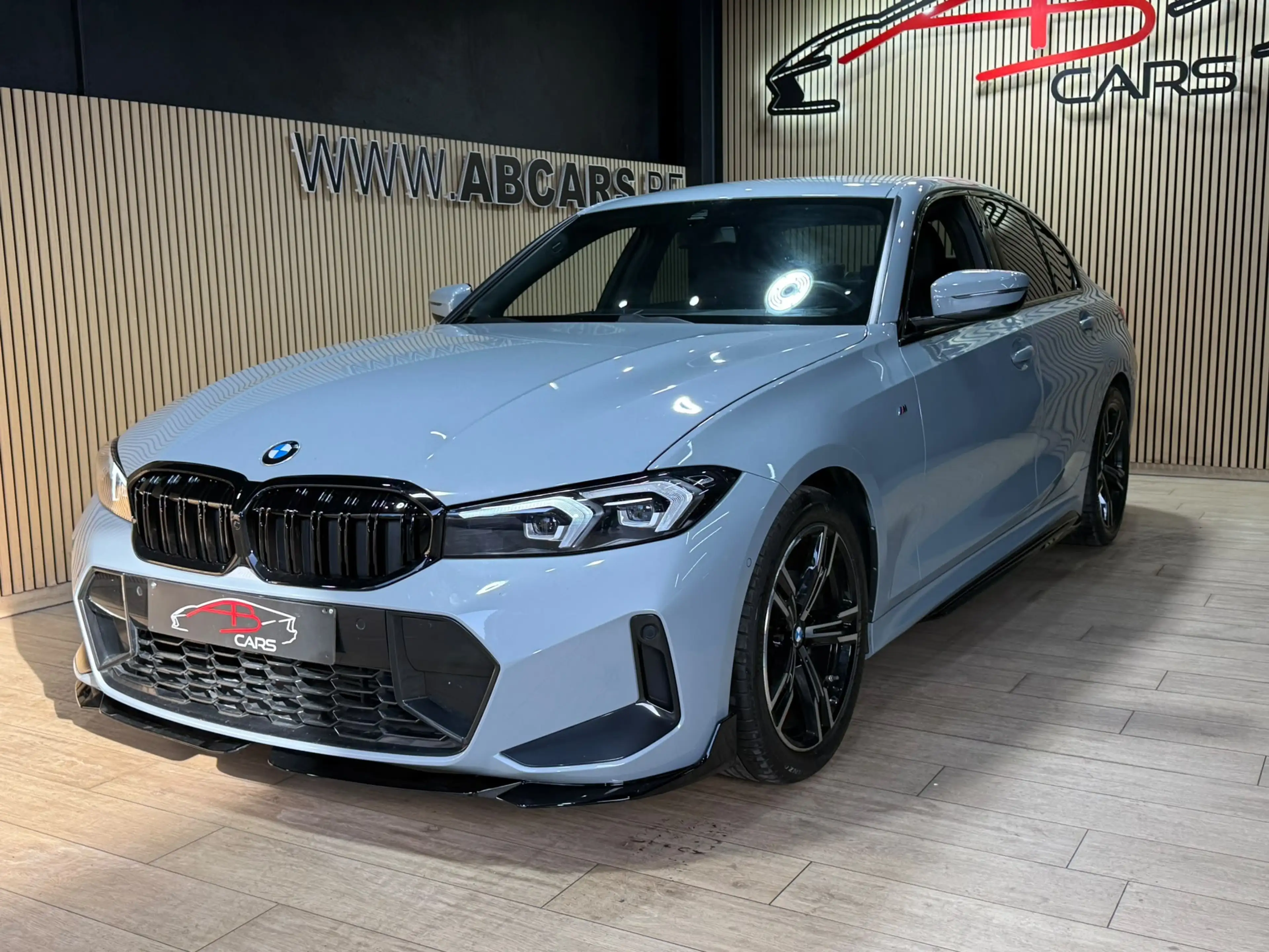 BMW 318 dA MHEV * PACK M * GARANTIE 12 MOIS * 1ER PROP * — photo 4