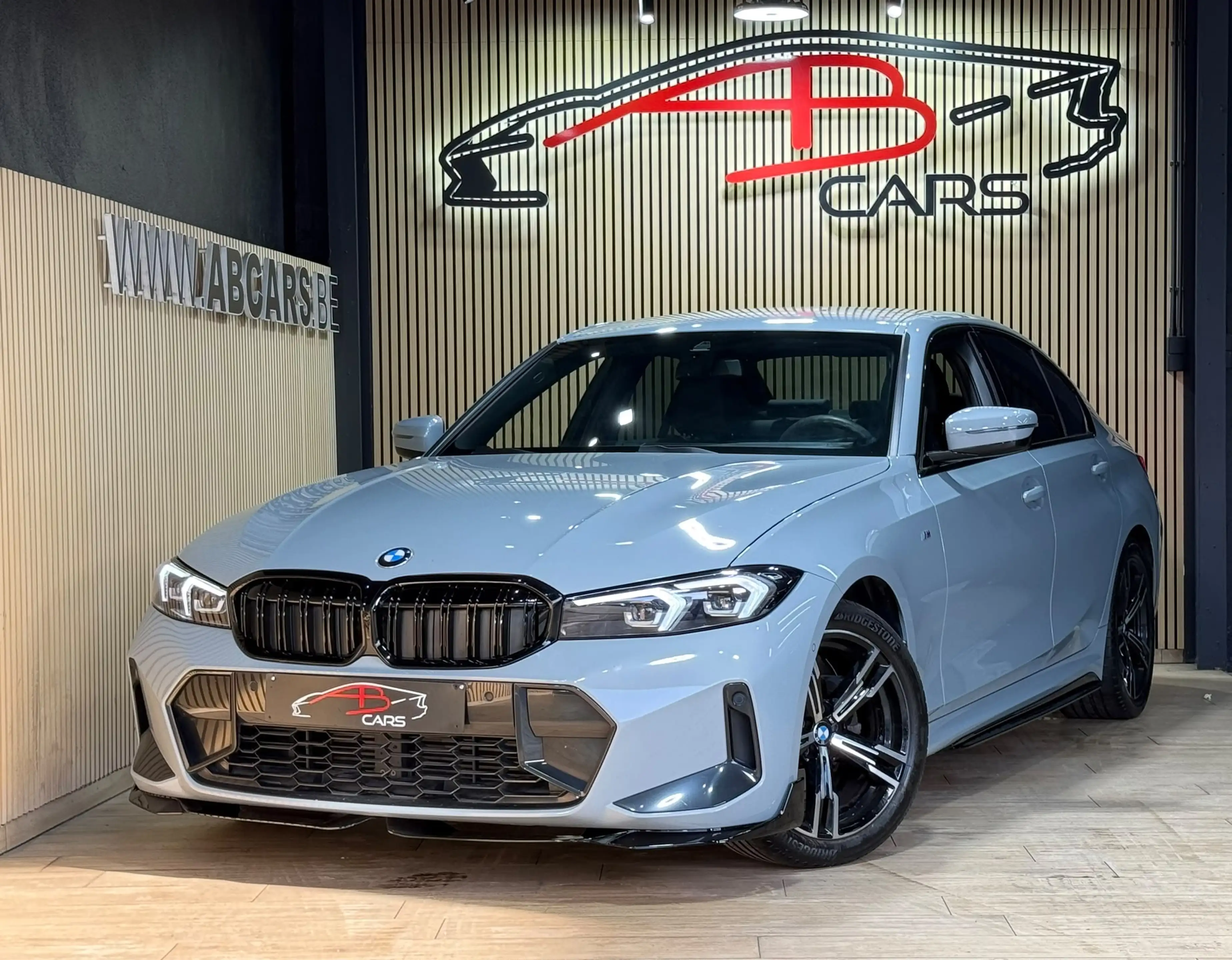 BMW 318 dA MHEV * PACK M * GARANTIE 12 MOIS * 1ER PROP *