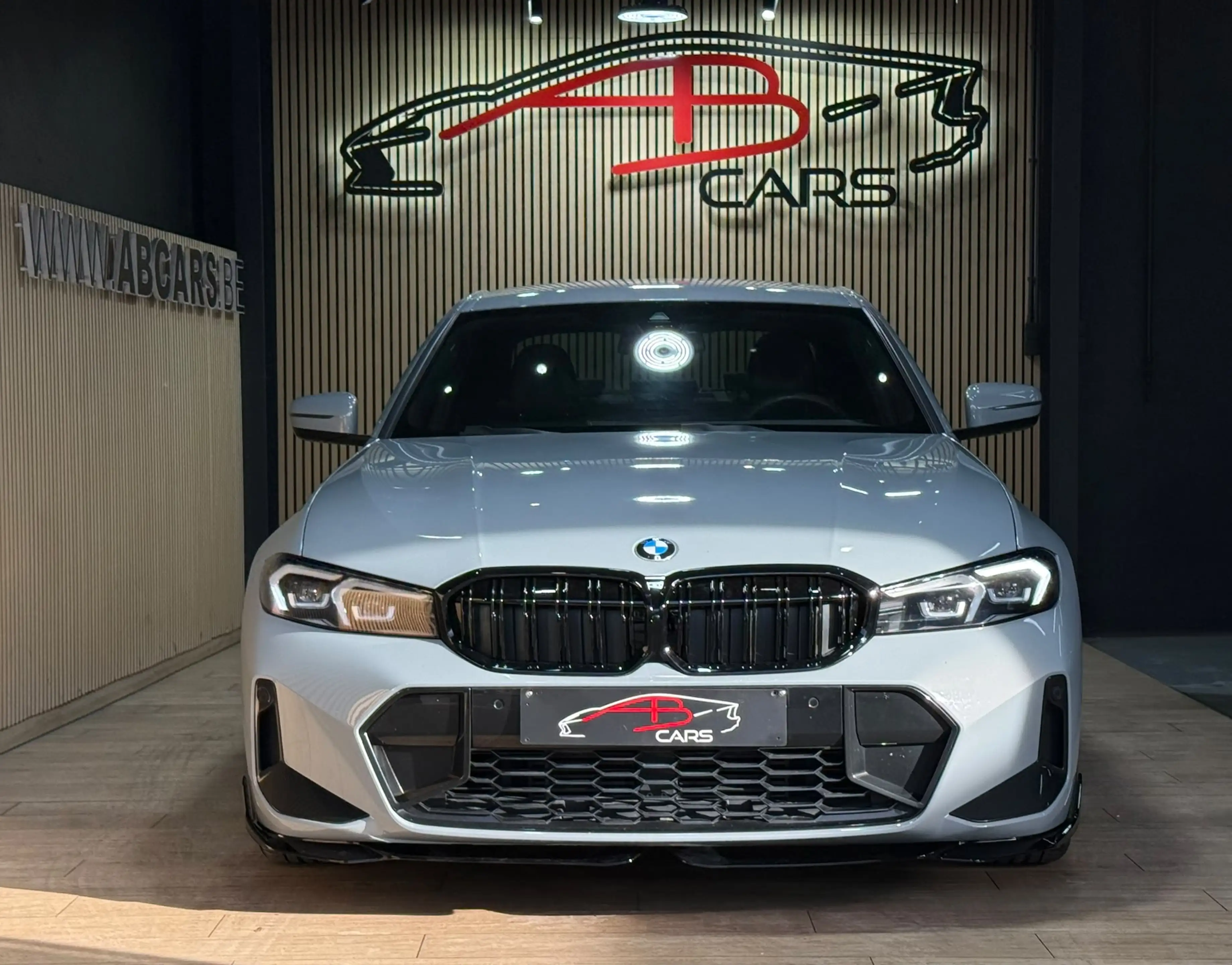 BMW 318 dA MHEV * PACK M * GARANTIE 12 MOIS * 1ER PROP * — photo 8