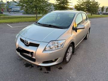 Auris 1.6i Dual VVT-i Linea Luna