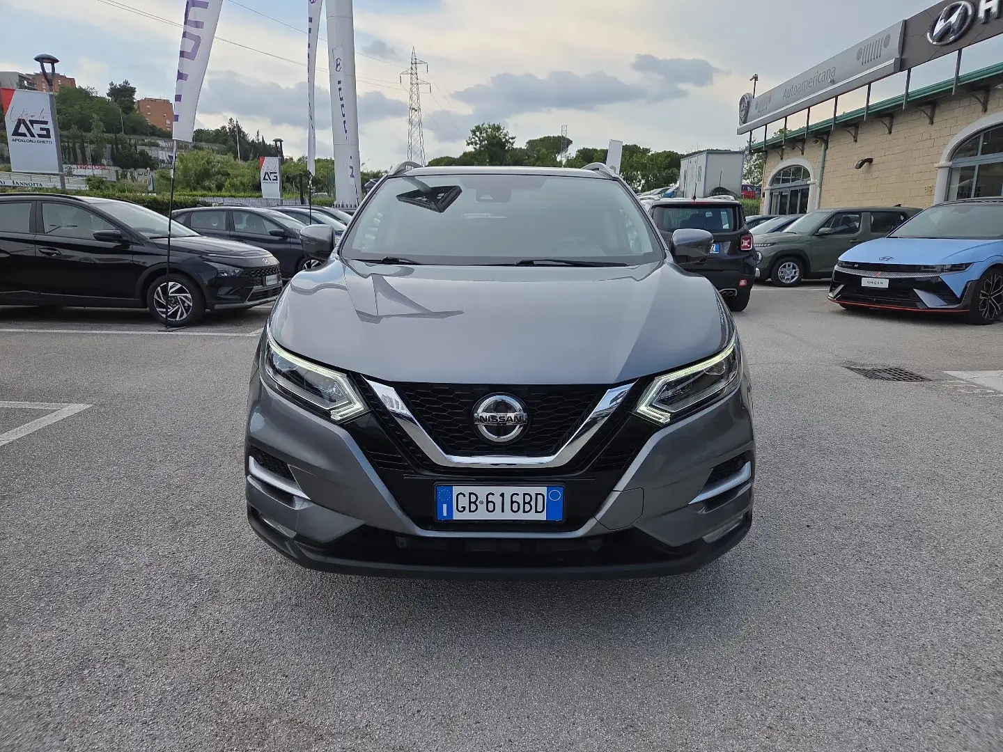 Nissan Qashqai 1.5 dCi 115 CV DCT N-Connecta Szürke - 2