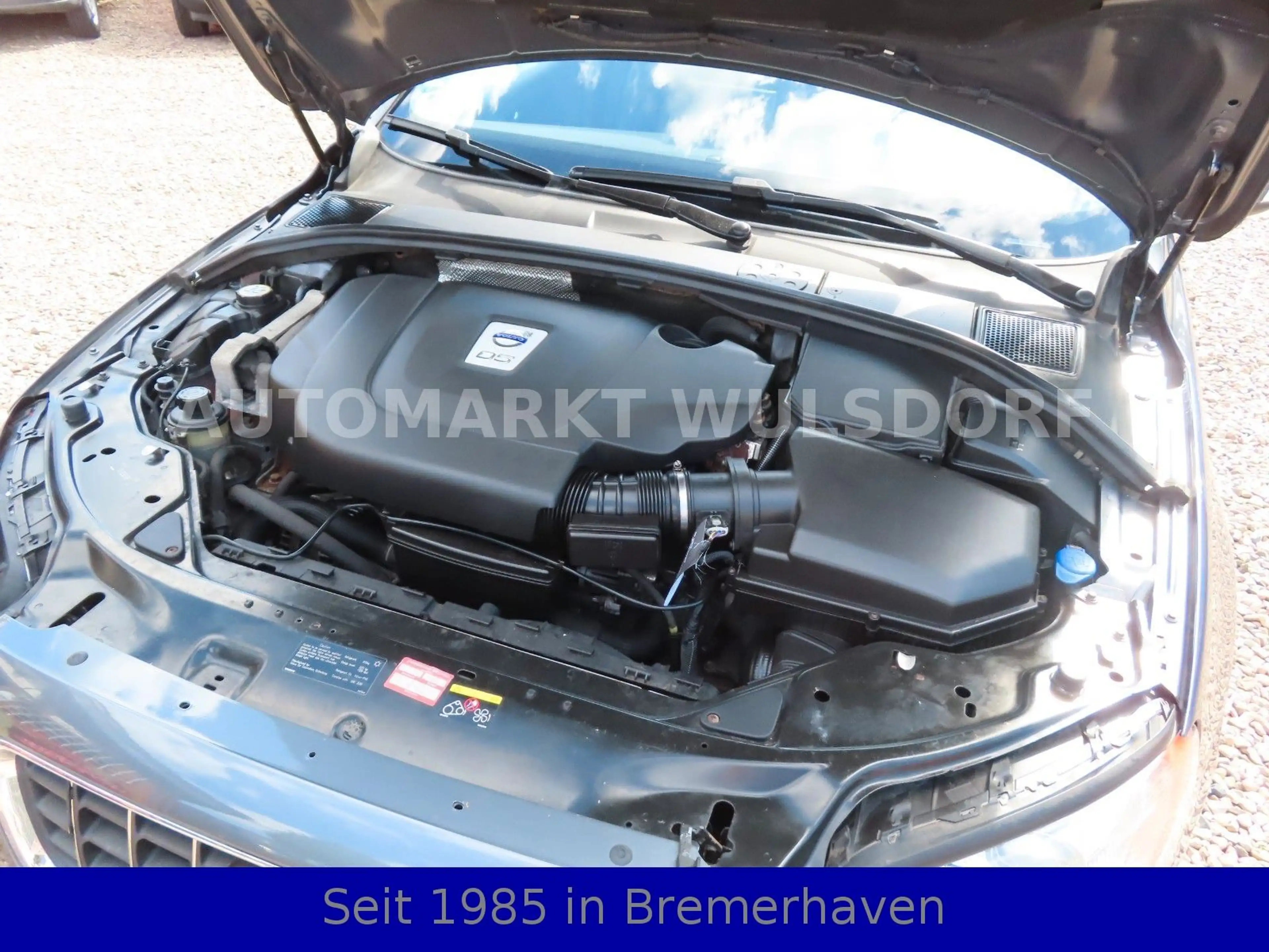 Volvo V70 Kombi Momentum,2,4D,AUTOMATIK,Leder,AC,AHK — photo 11