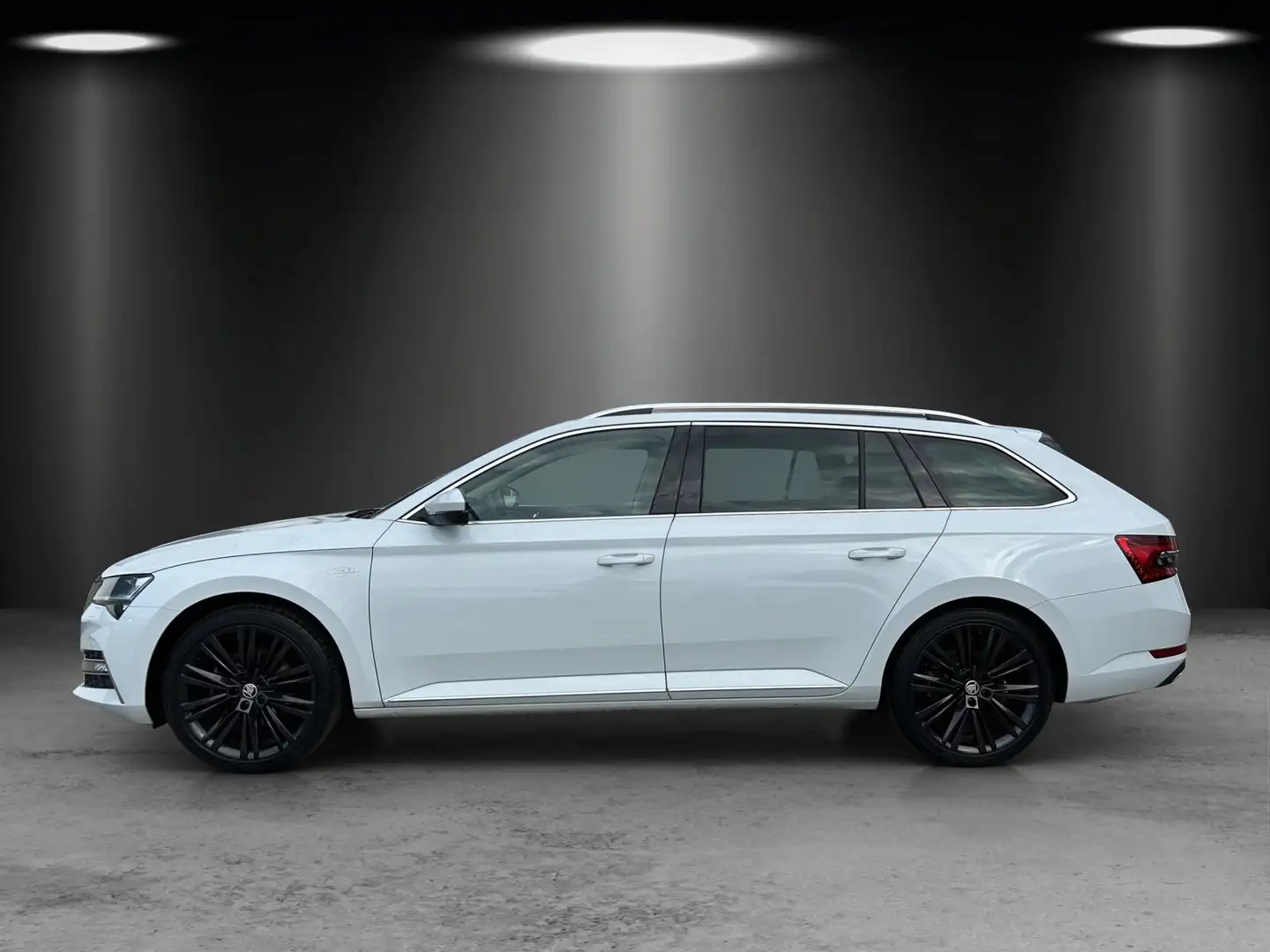Skoda Superb Combi 1.5 TSI DSG L&K/AHK/VIRTUAL/CANTON/ Blanco - 2