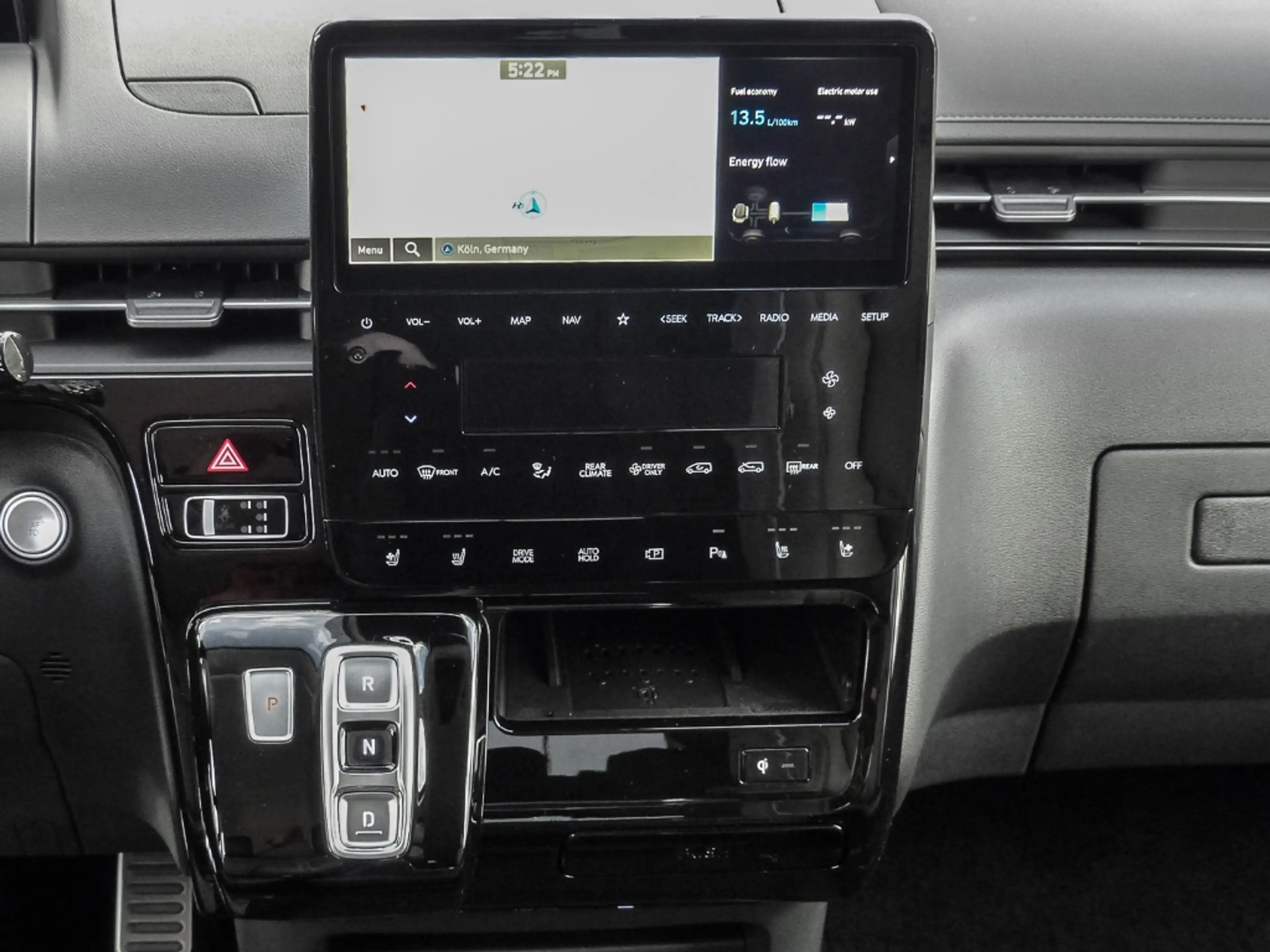 Hyundai STARIA Signature Hybrid 2WD 1.6 T-GDI EU6e 7-Sitzer — photo 7