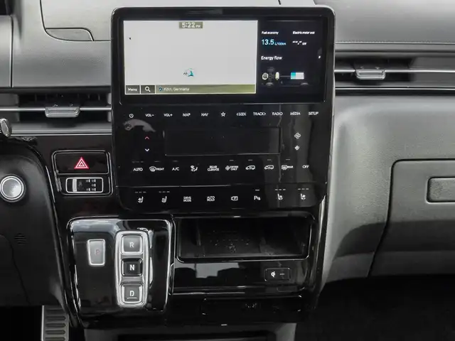 Hyundai Staria view 7