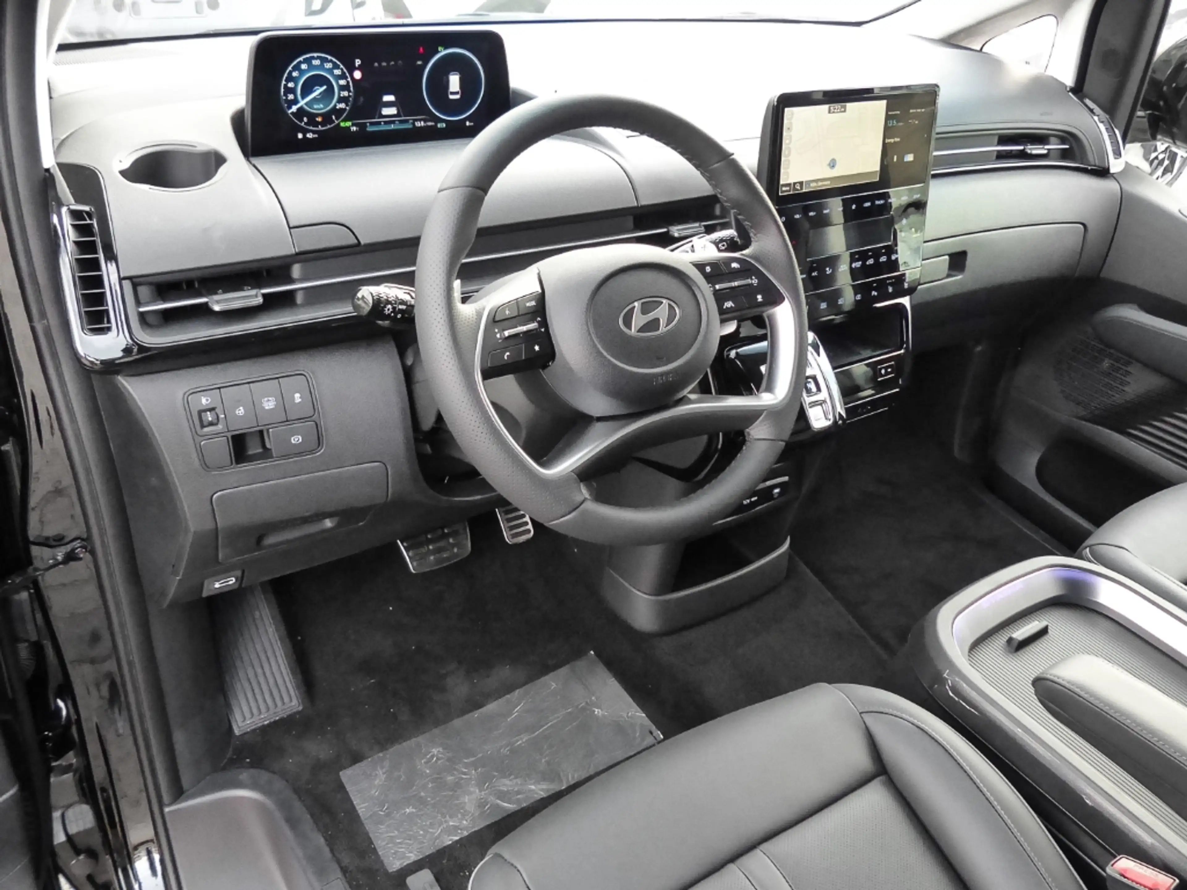 Hyundai STARIA Signature Hybrid 2WD 1.6 T-GDI EU6e 7-Sitzer — photo 5