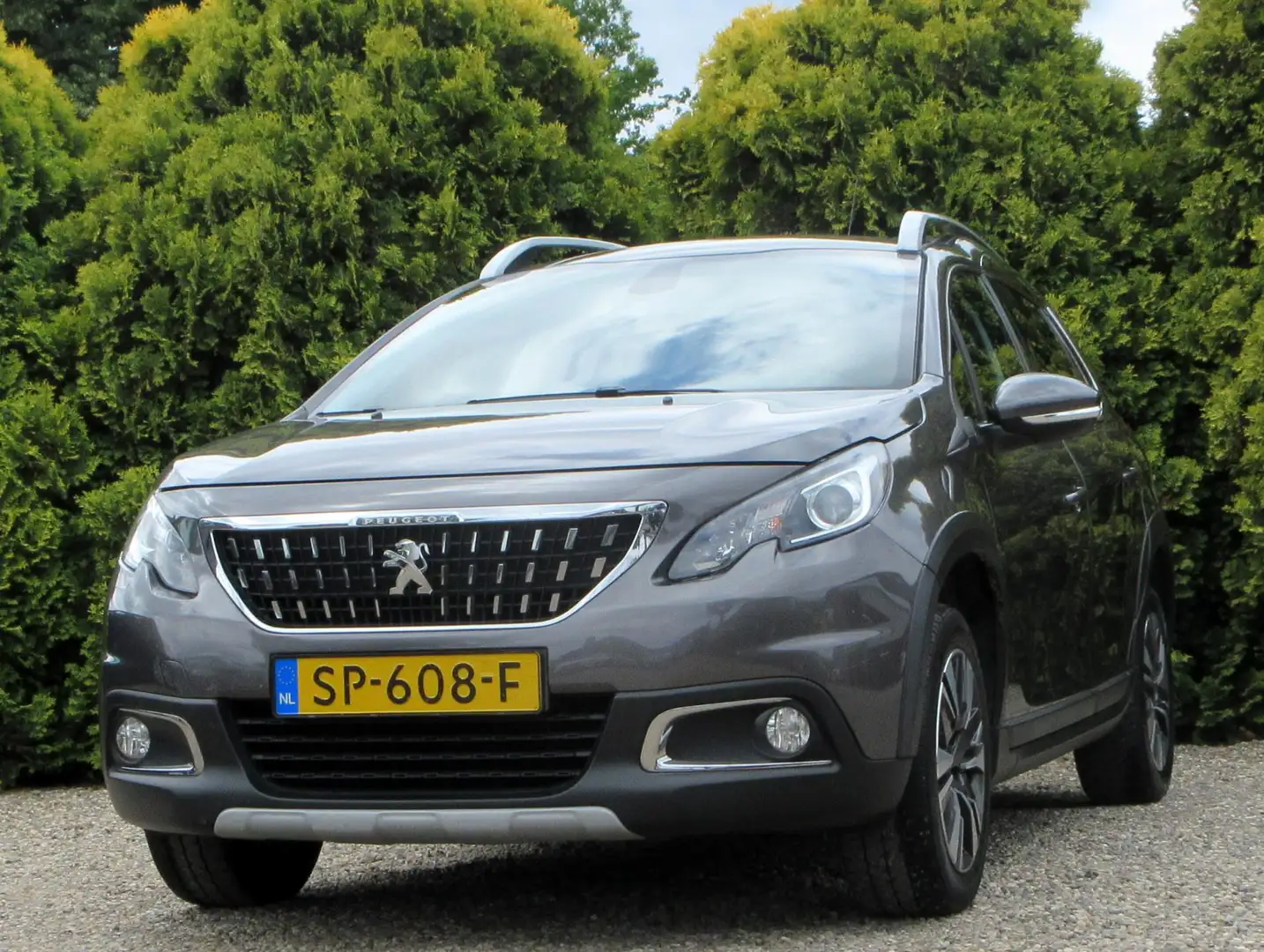 Peugeot 2008 1.2 PureTech Allure*Navi*Pdc*Camera* Grijs - 2