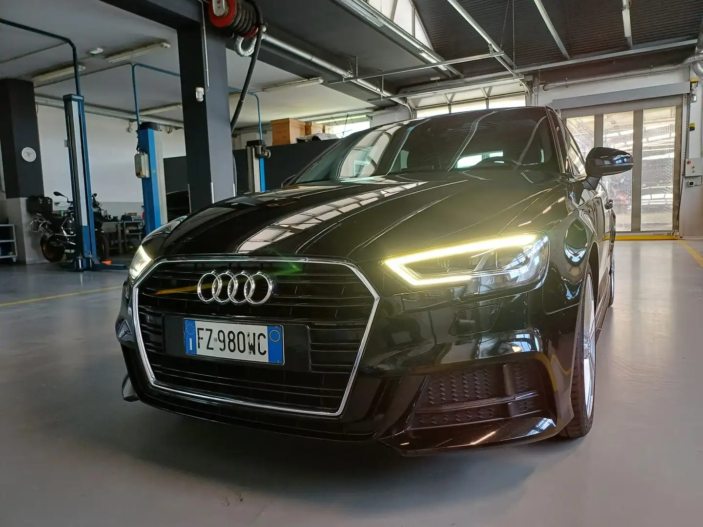 Audi A3 A3 Sportback 30 1.6 TDI 116cv S-Line s-tronic Nero - 2