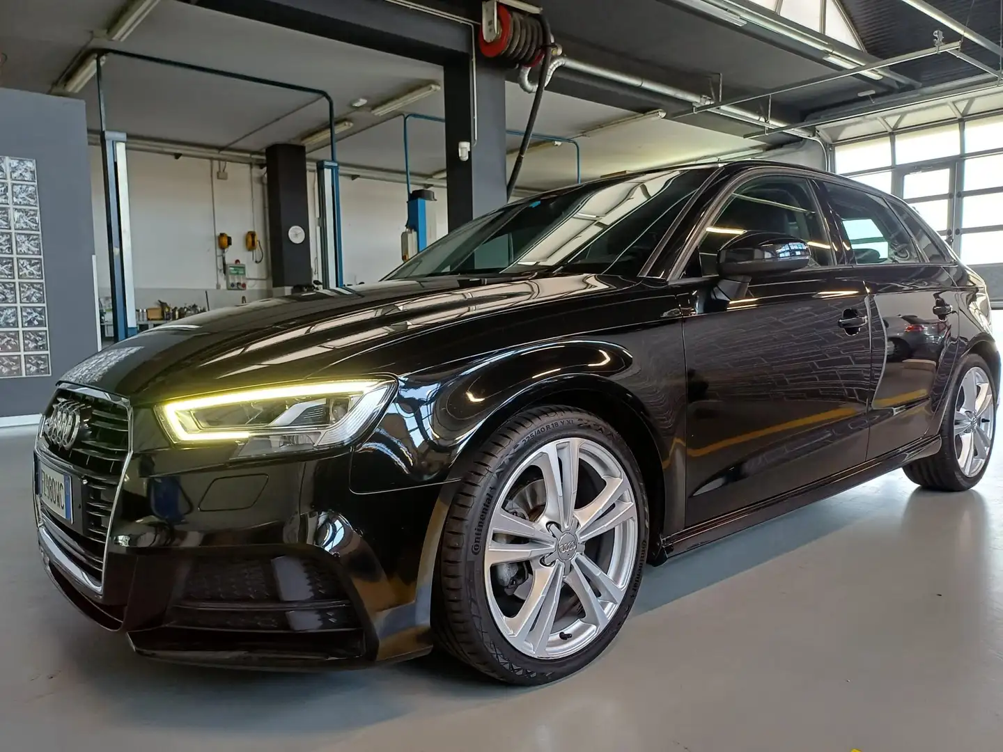 Audi A3 A3 Sportback 30 1.6 TDI 116cv S-Line s-tronic Nero - 1