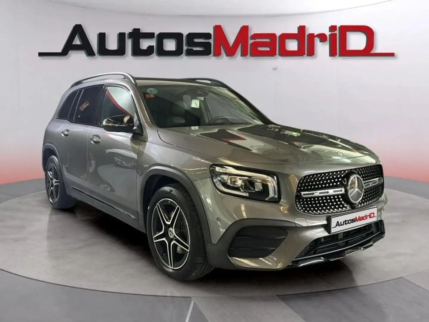 Mercedes-Benz GLB 200 200d 4Matic 8G-DCT Gris - 1