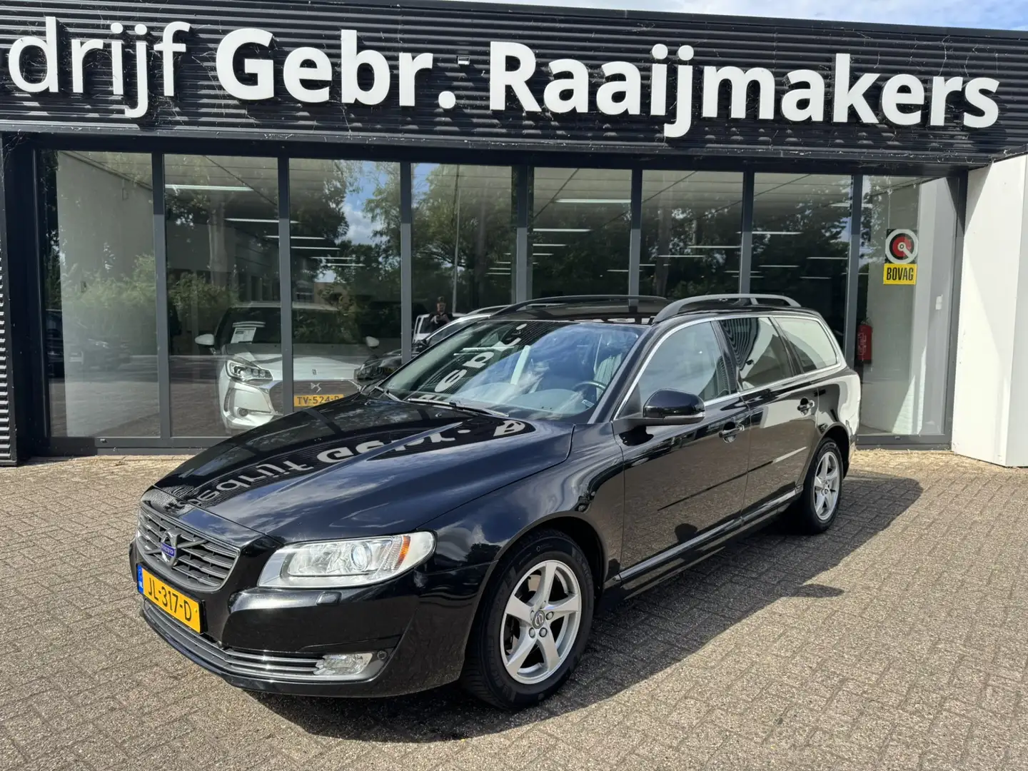 Volvo V70 2.0 D3 Polar *Navigatie*Leder* EXPORT/ EX BPM* Zwart - 1