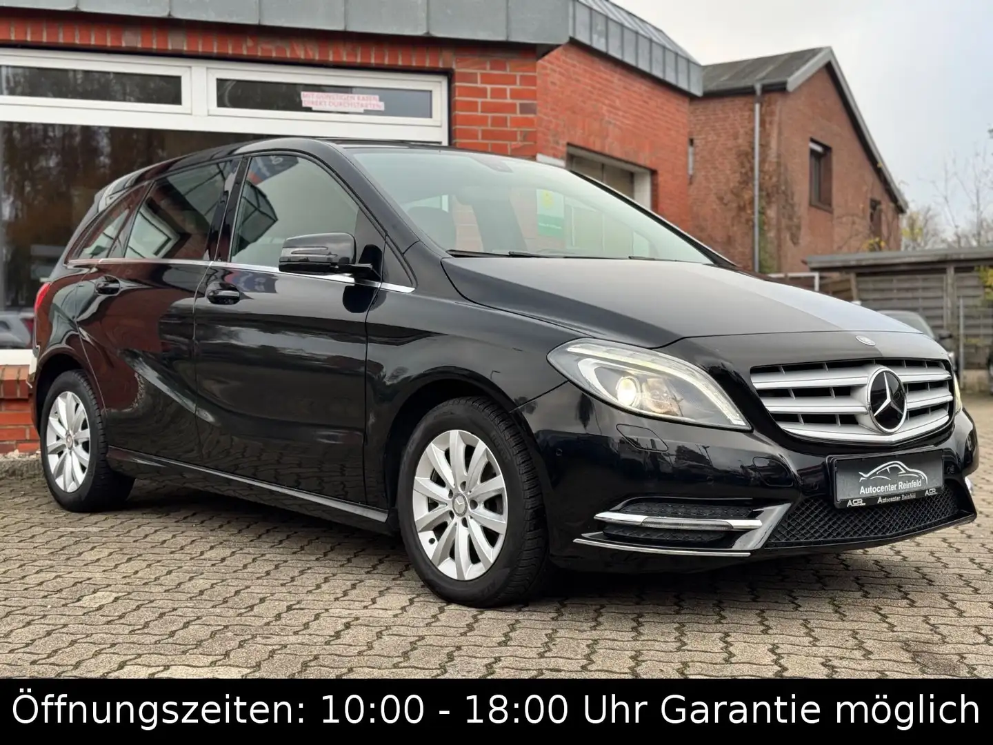 Mercedes-Benz B 180 Navi/Xenon/PDC(V+H)/TÜV-NEU!/SHZ/Allwetter Zwart - 1