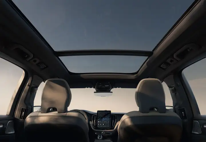 Volvo XC60 2.0 D4 R-Design 6V 2018, foto 19