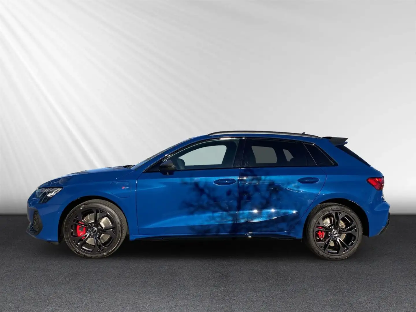 Audi A3 Sportback 45 TFSI e S line S tr. AHK ACC Matrix Blau - 2