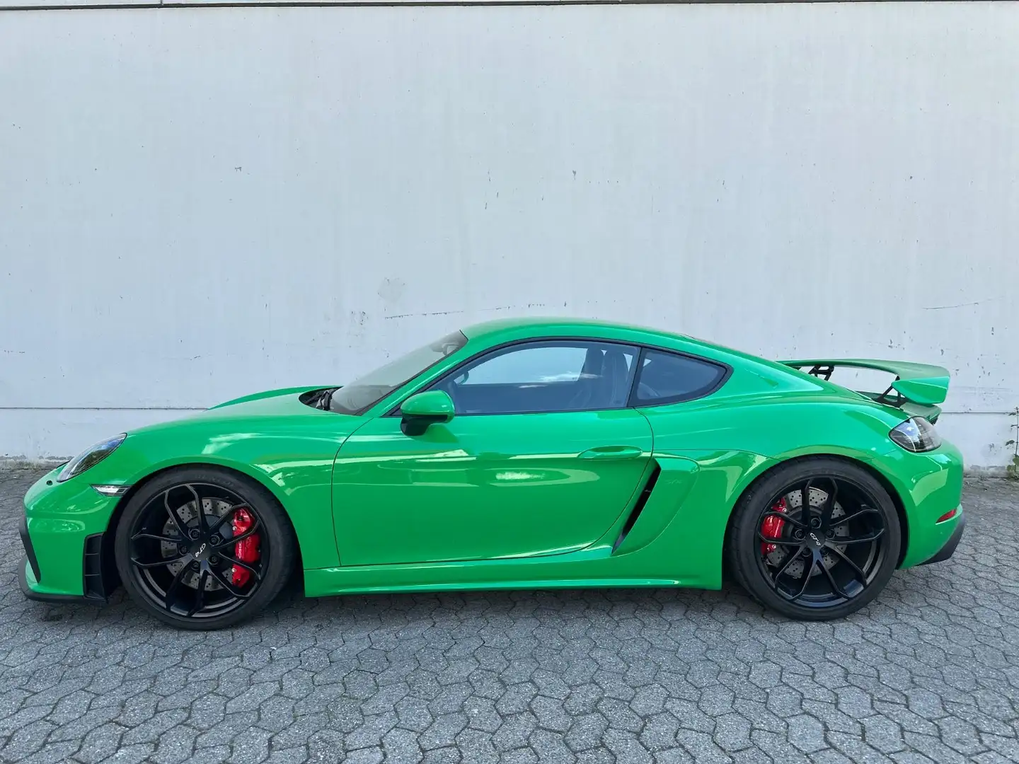 Porsche Cayman GT4 Verde - 1